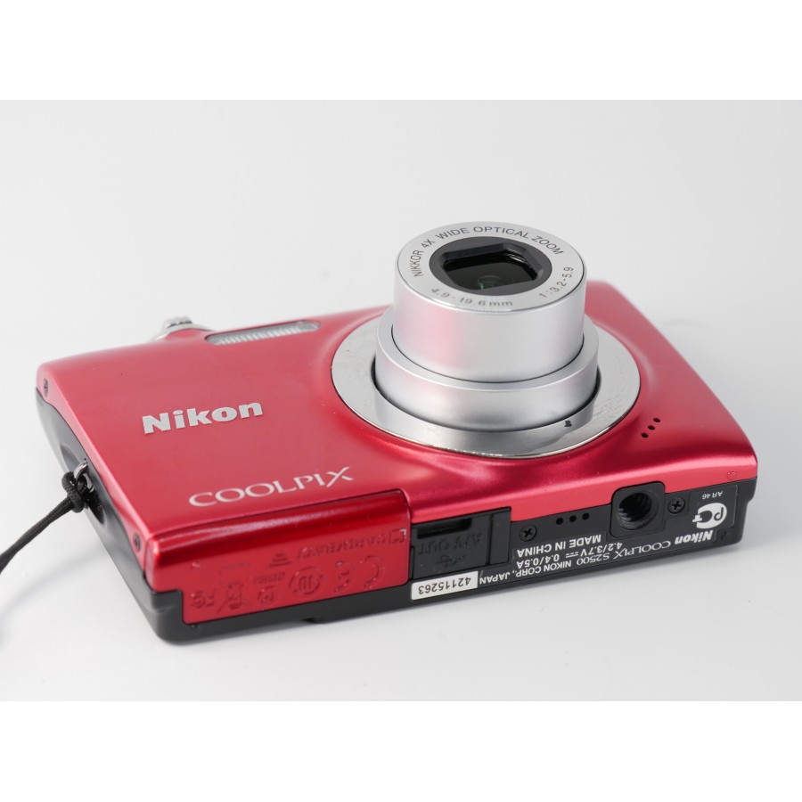 Nikon Coolpix S2500 12MP Digitalkamera kırmızı