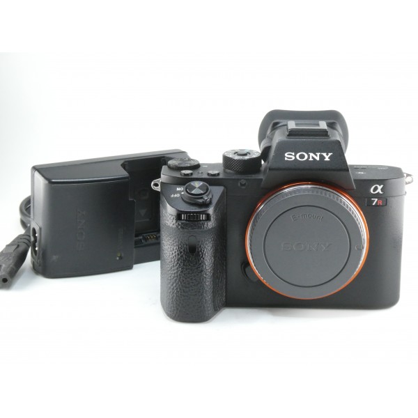Sony Alpha 7S II (ILCE-7SM2) Vollformat Kameragehäuse Guter Zustand…