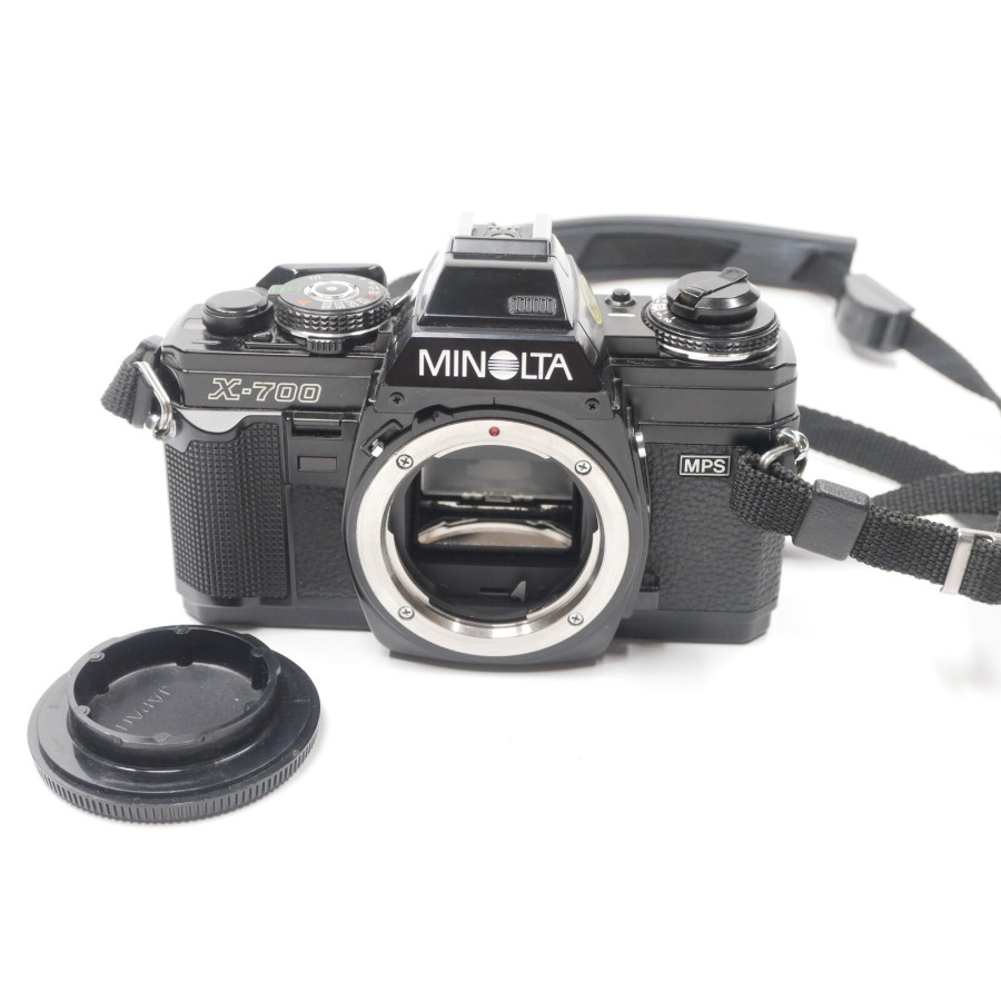 Minolta X 700 Analoge Spiegelreflexkamera mit Originalzubehör – Schwarz