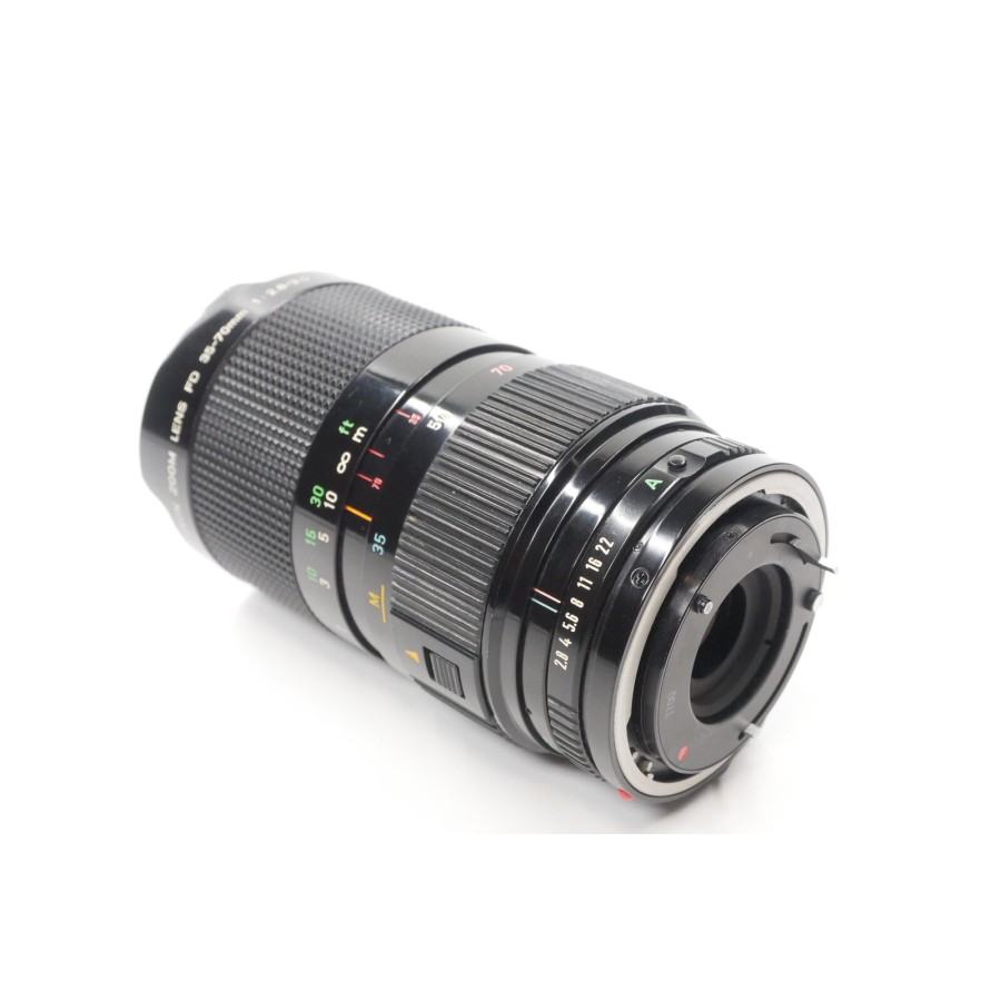 Canon FD 35–70mm f/2.8–3.5 Mit Sonnenblende, ohne Objektivdeckel Canon FD 35–70mm f/2.8–3.5 Mit Sonnenblende, ohne Objektivdeckel