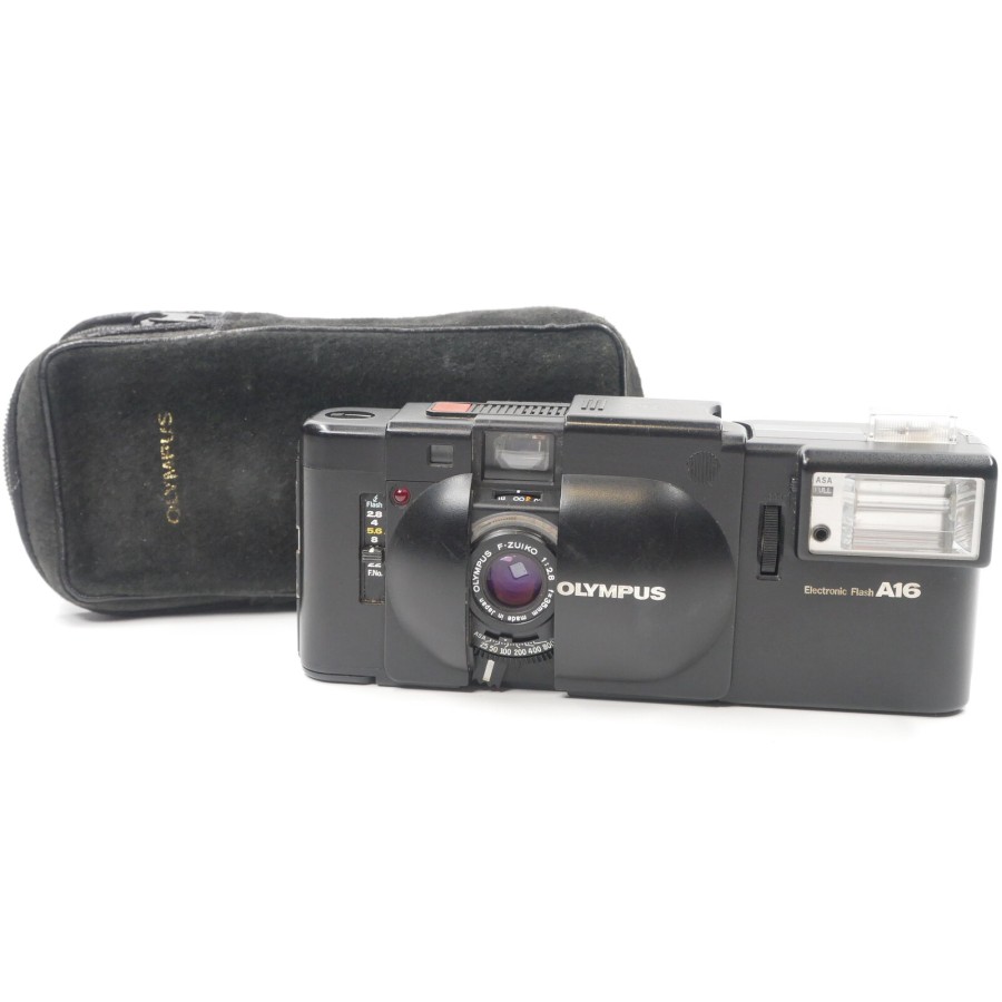 Olympus XA mit A16 Blitzgerät –Analoge 35mm Kompaktkamera mit Originaltasche –Gebraucht Olympus XA mit A16 Blitzgerät –Analoge 35mm Kompaktkamera mit Originaltasche –Gebraucht