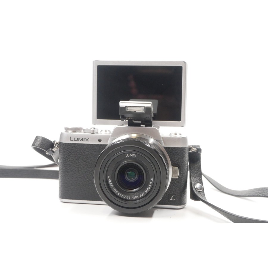 Panasonic Lumix DMC-GF7 Systemkamera mit Lumix G Vario 12–32mm f/3.5–5.6 ASPH. MEGA O.I.S. – Gebraucht, geprüft Panasonic Lumix DMC-GF7 Systemkamera mit Lumix G Vario 12–32mm f/3.5–5.6 ASPH. MEGA O.I.S. – Gebraucht, geprüft